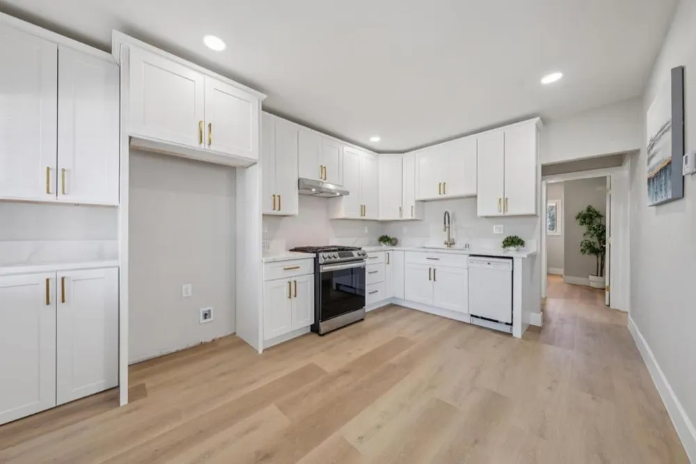 1042 69th Avenue Oakland, CA 94621