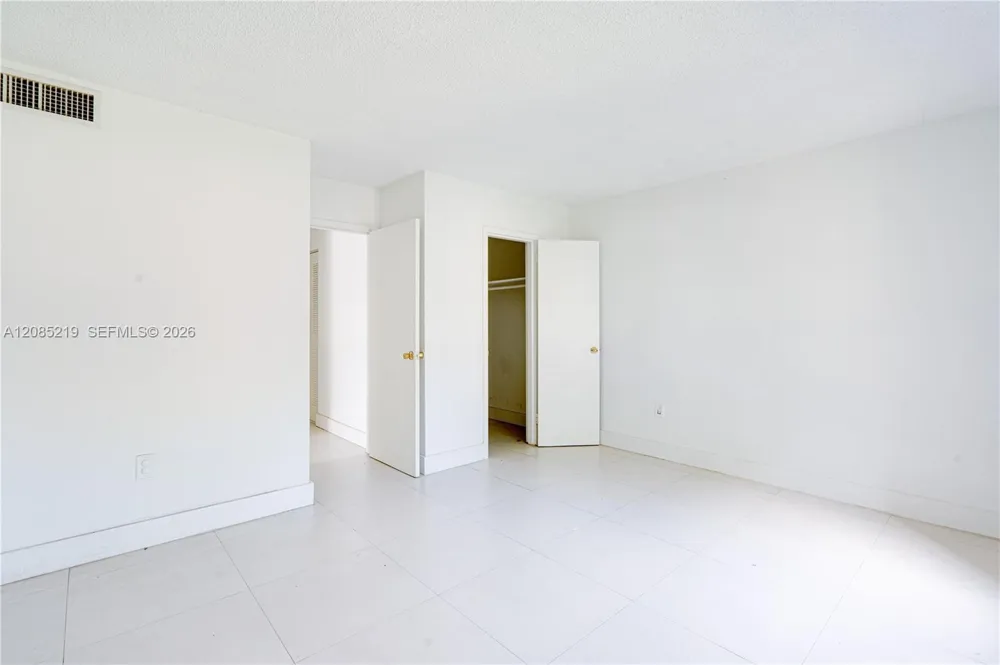 5102 NW 79th Ave #206 Doral, FL 33166