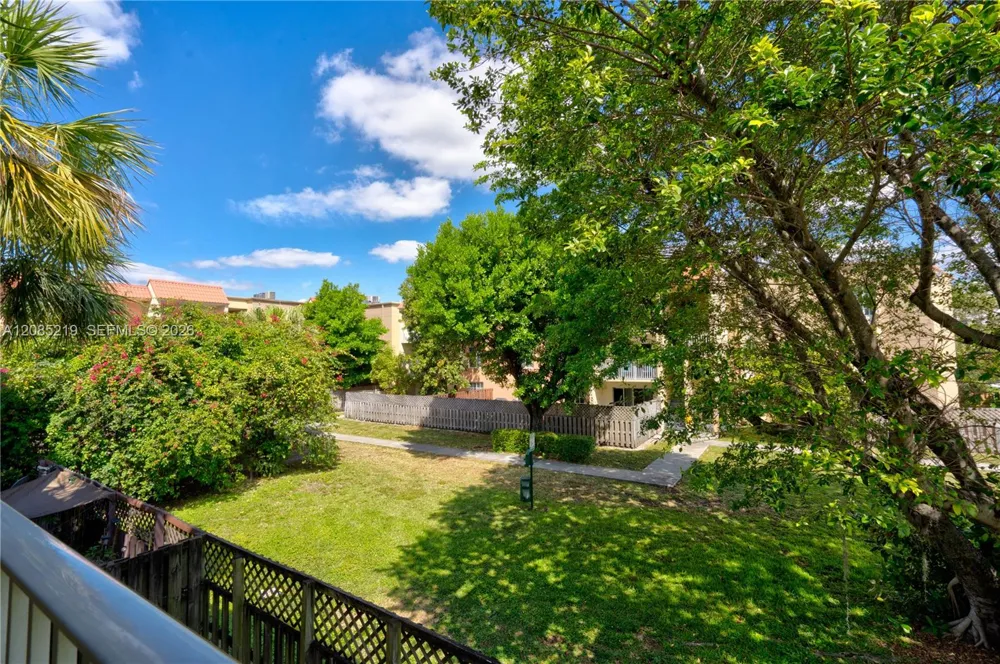 5102 NW 79th Ave #206 Doral, FL 33166