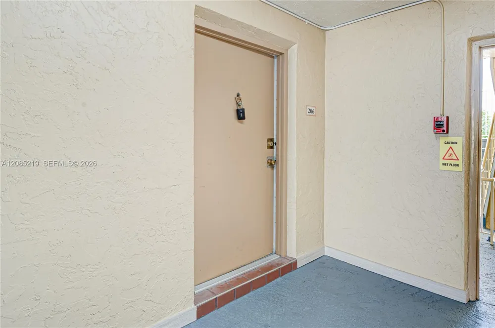 5102 NW 79th Ave #206 Doral, FL 33166