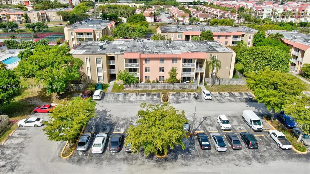5102 NW 79th Ave #206 Doral, FL 33166