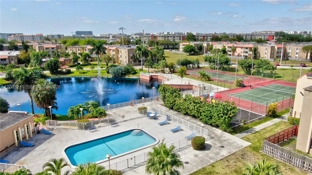 5102 NW 79th Ave #206 Doral, FL 33166