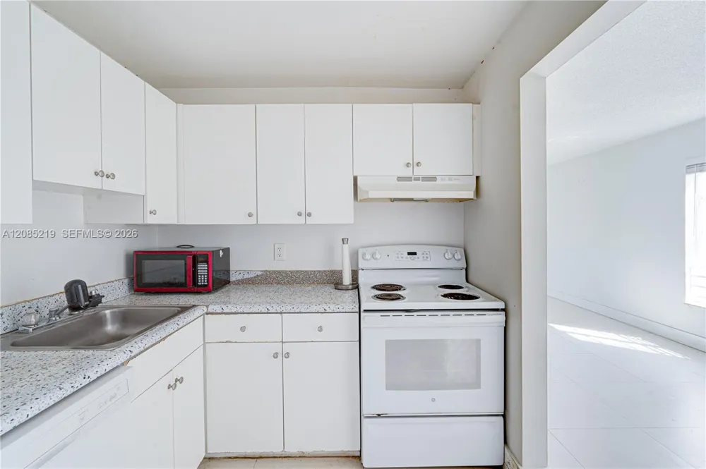 5102 NW 79th Ave #206 Doral, FL 33166