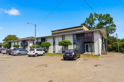 320 Welch Rd #F7
