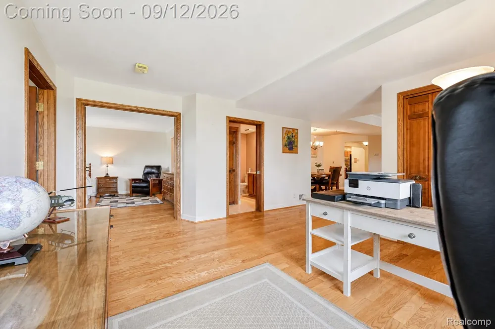 43050 12 Oaks Crescent Drive #4055 Novi City, MI 48377