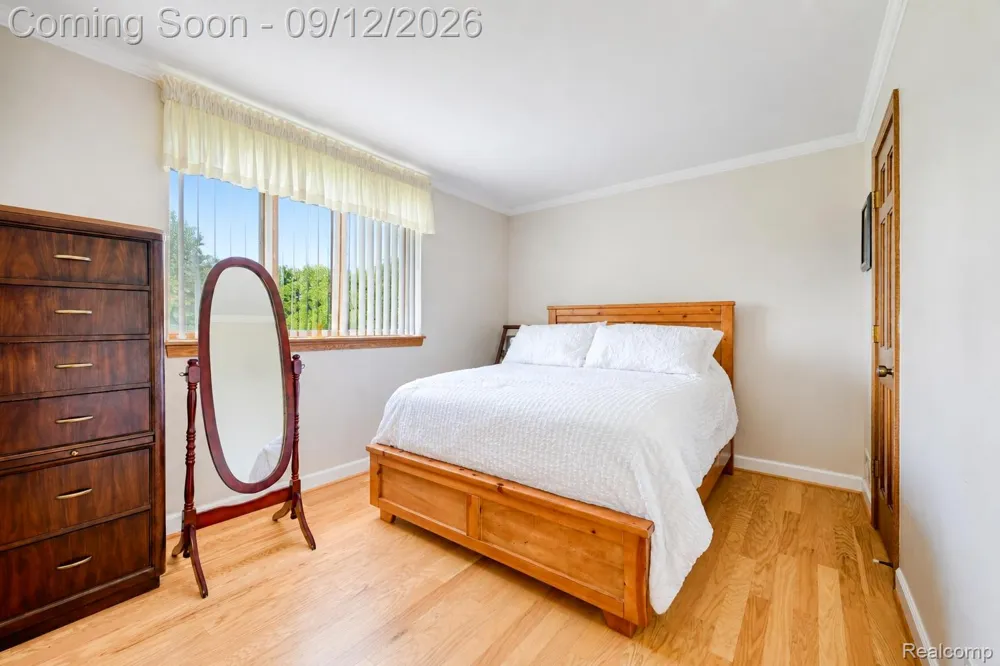 43050 12 Oaks Crescent Drive #4055 Novi City, MI 48377
