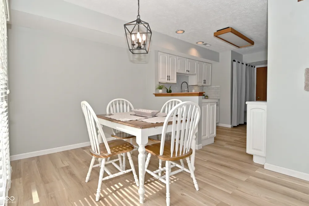 4758 Stansbury Lane Indianapolis, IN 46254
