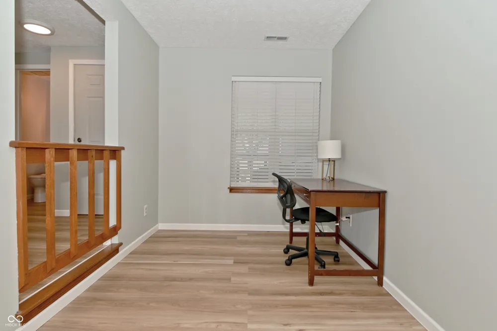 4758 Stansbury Lane Indianapolis, IN 46254