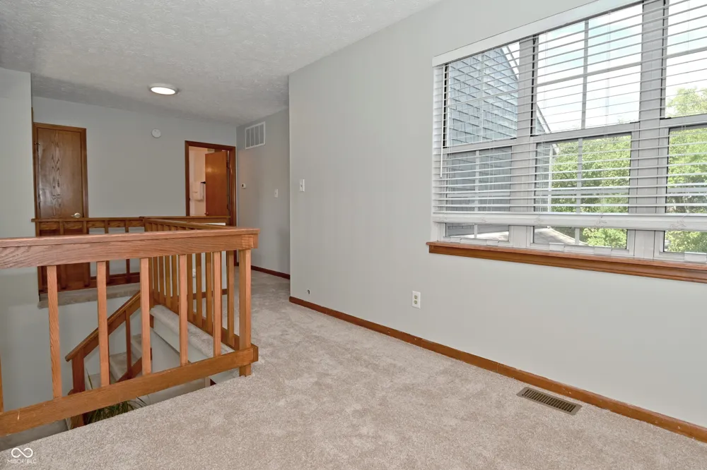 4758 Stansbury Lane Indianapolis, IN 46254