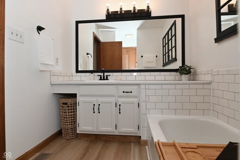 4758 Stansbury Lane Indianapolis, IN 46254