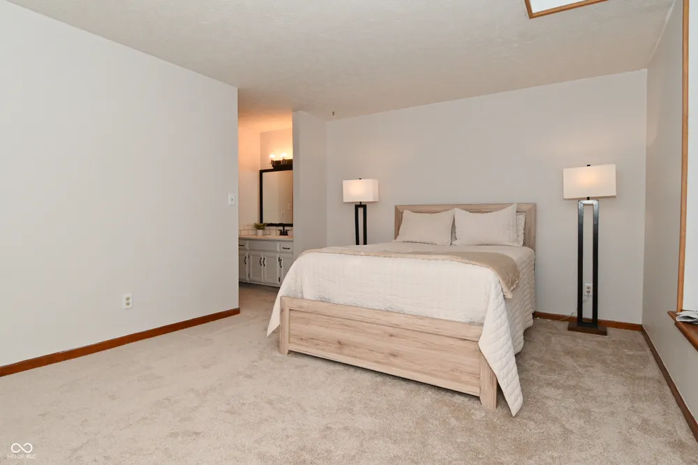 4758 Stansbury Lane Indianapolis, IN 46254
