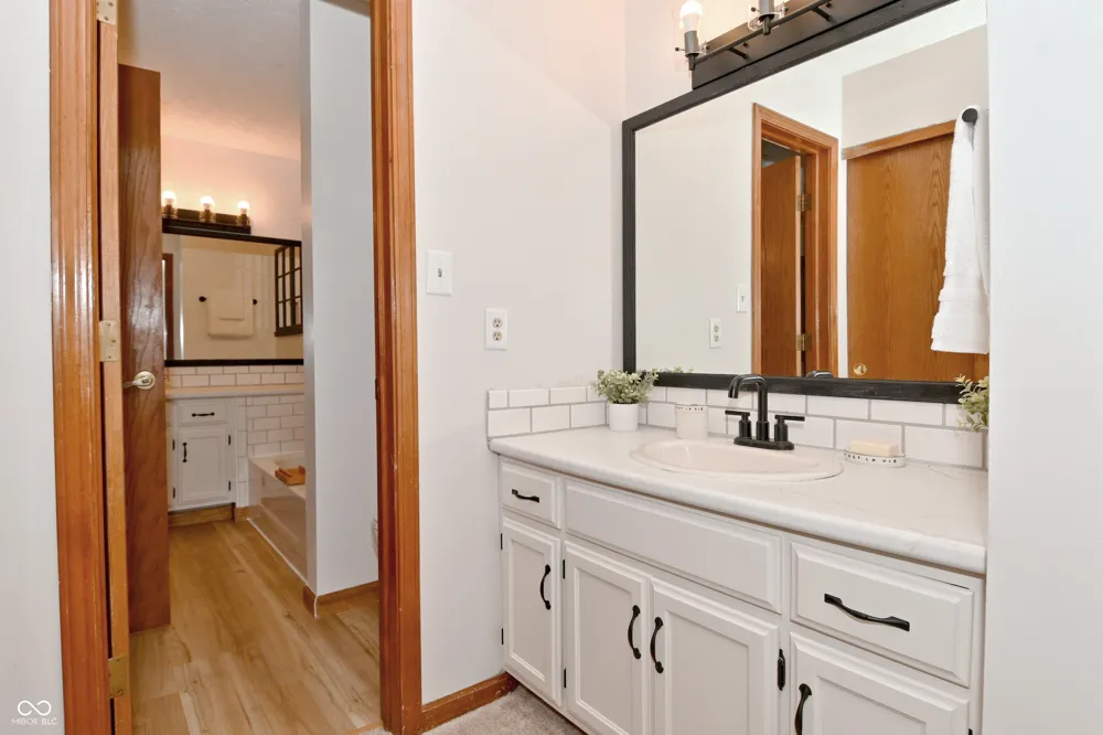 4758 Stansbury Lane Indianapolis, IN 46254