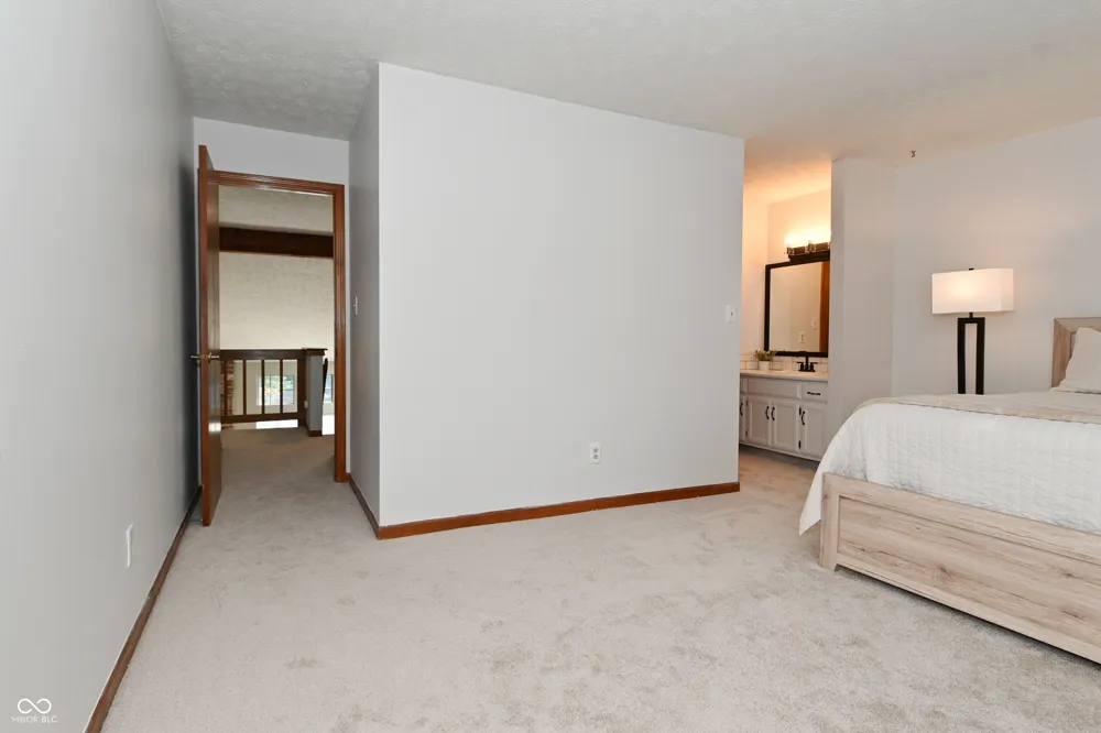 4758 Stansbury Lane Indianapolis, IN 46254
