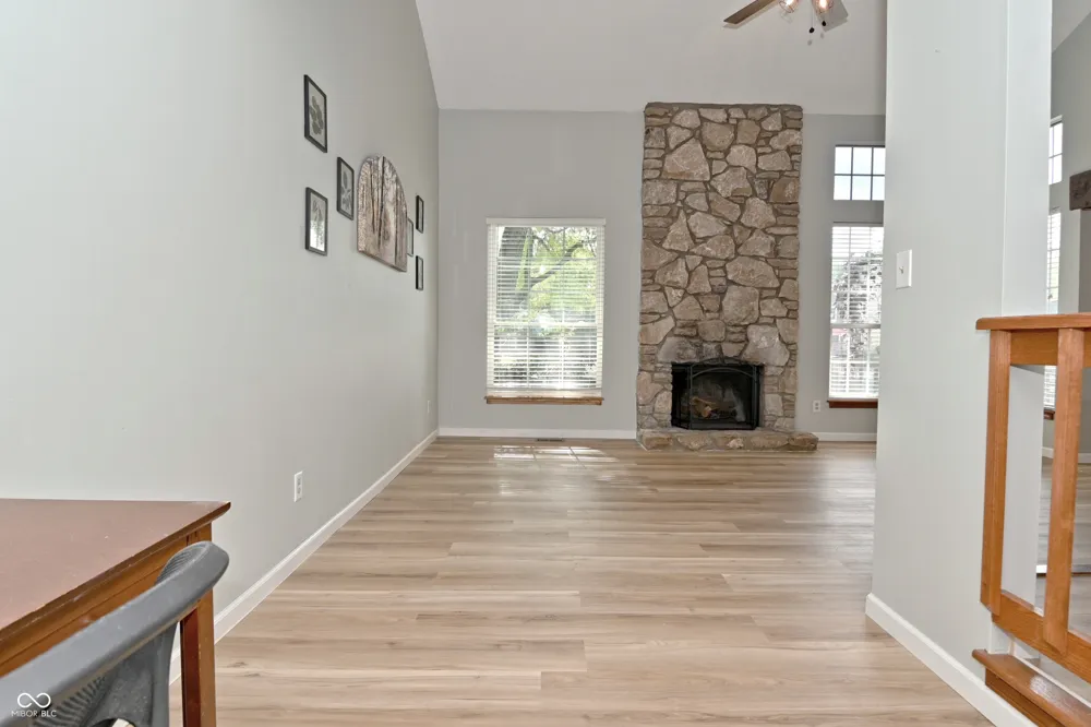 4758 Stansbury Lane Indianapolis, IN 46254