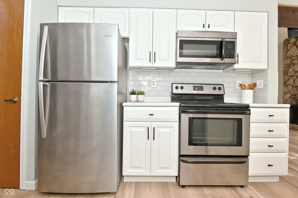 4758 Stansbury Lane Indianapolis, IN 46254