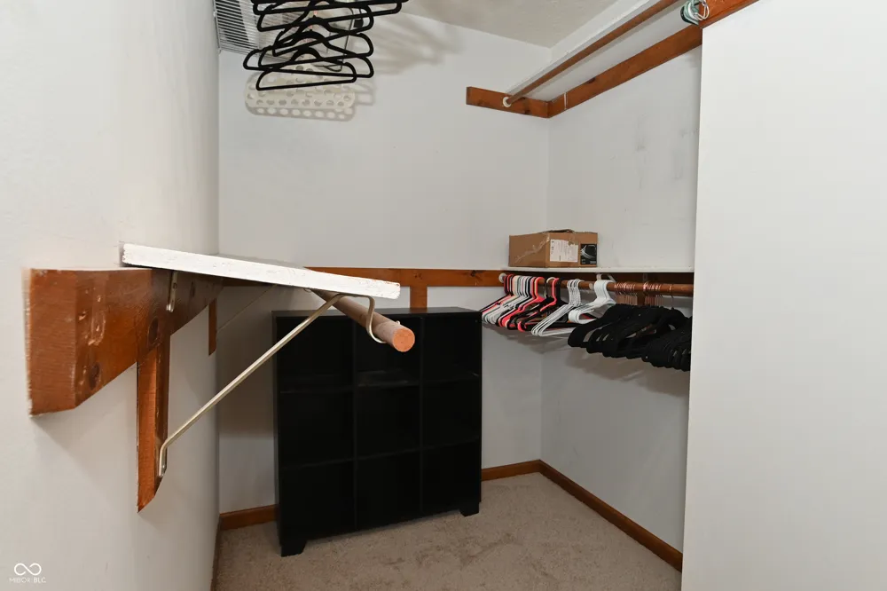 4758 Stansbury Lane Indianapolis, IN 46254