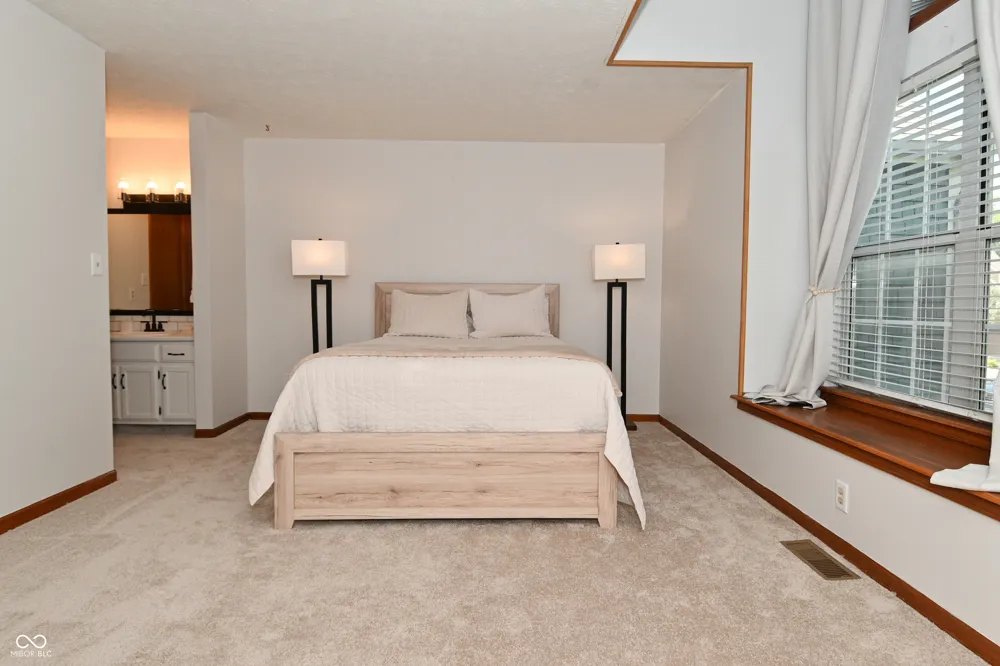 4758 Stansbury Lane Indianapolis, IN 46254