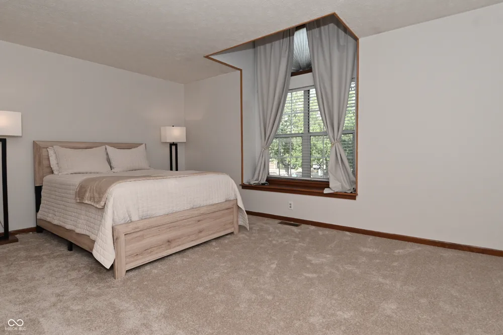 4758 Stansbury Lane Indianapolis, IN 46254