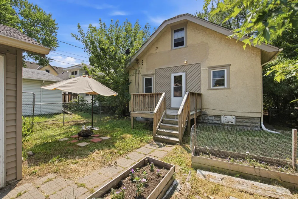 1017 Maryland Avenue E Saint Paul, MN 55106