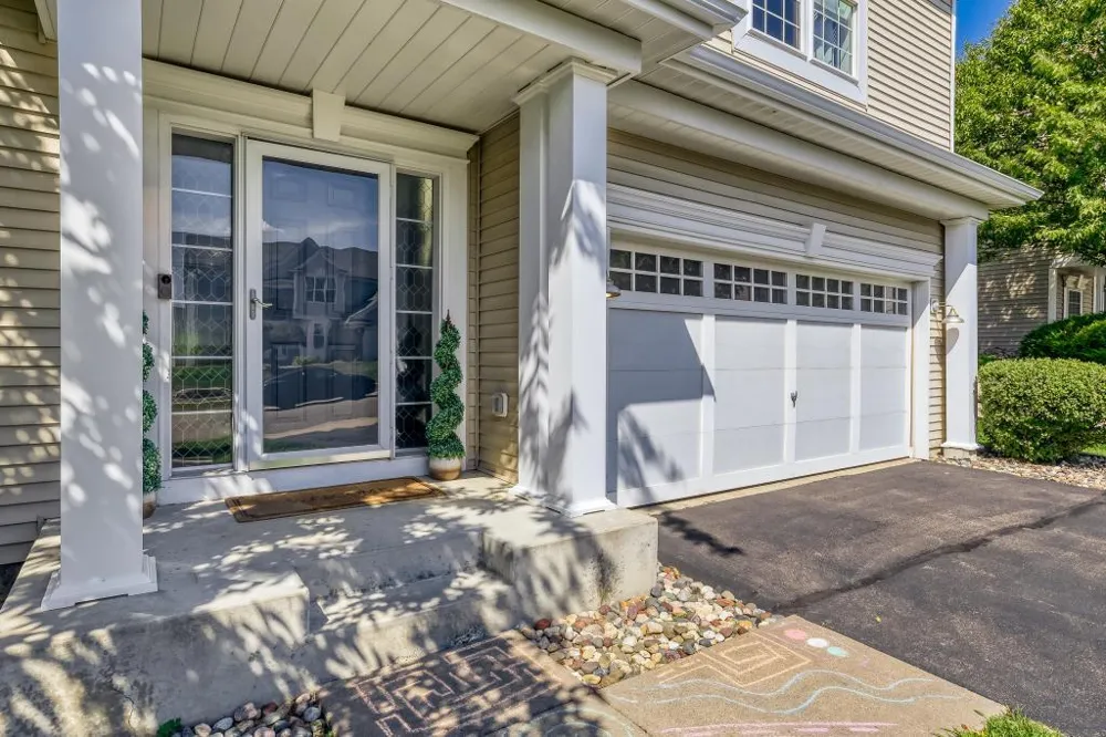 2321 Woodcrest Drive Woodbury, MN 55129