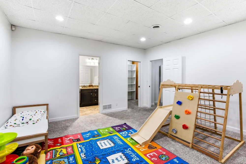 2630 Portland Avenue Minneapolis, MN 55407
