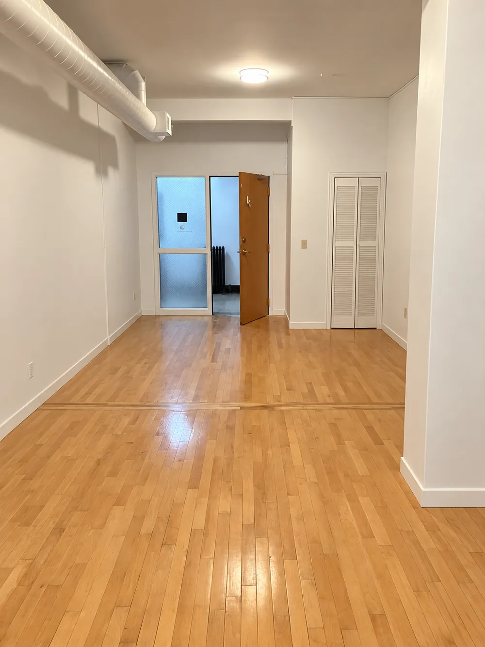 1404 W Lake Street #207 Minneapolis, MN 55408