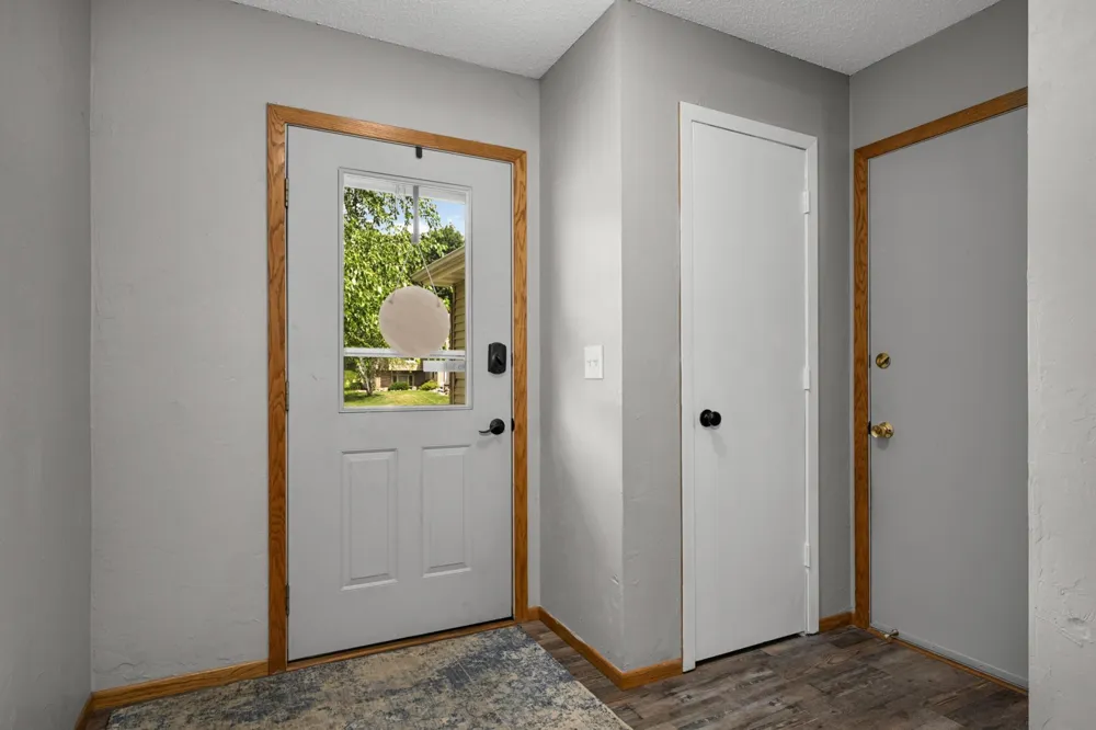 4089 Pennsylvania Avenue Eagan, MN 55123