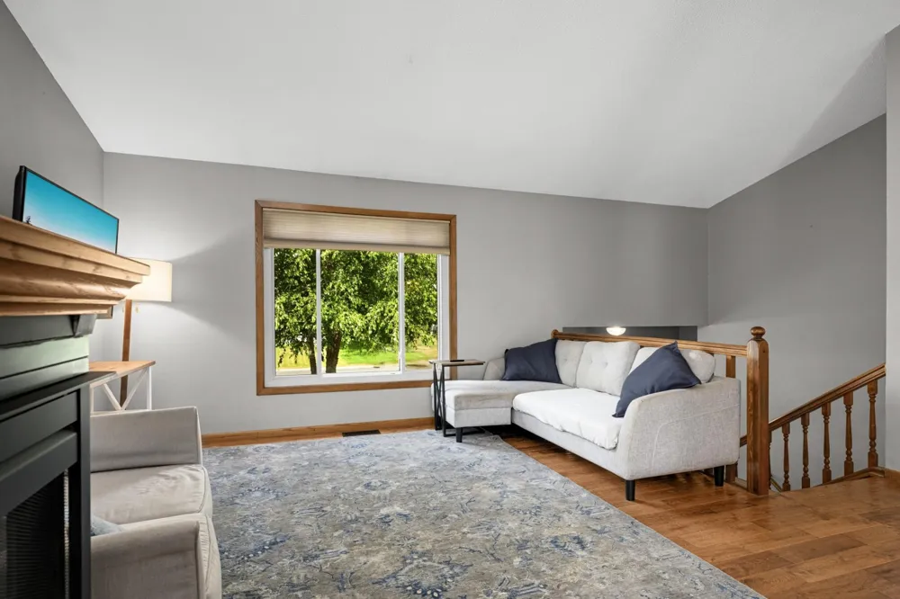 4089 Pennsylvania Avenue Eagan, MN 55123