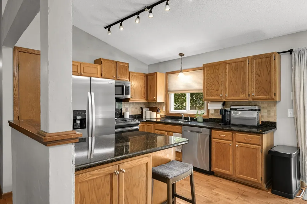 4089 Pennsylvania Avenue Eagan, MN 55123