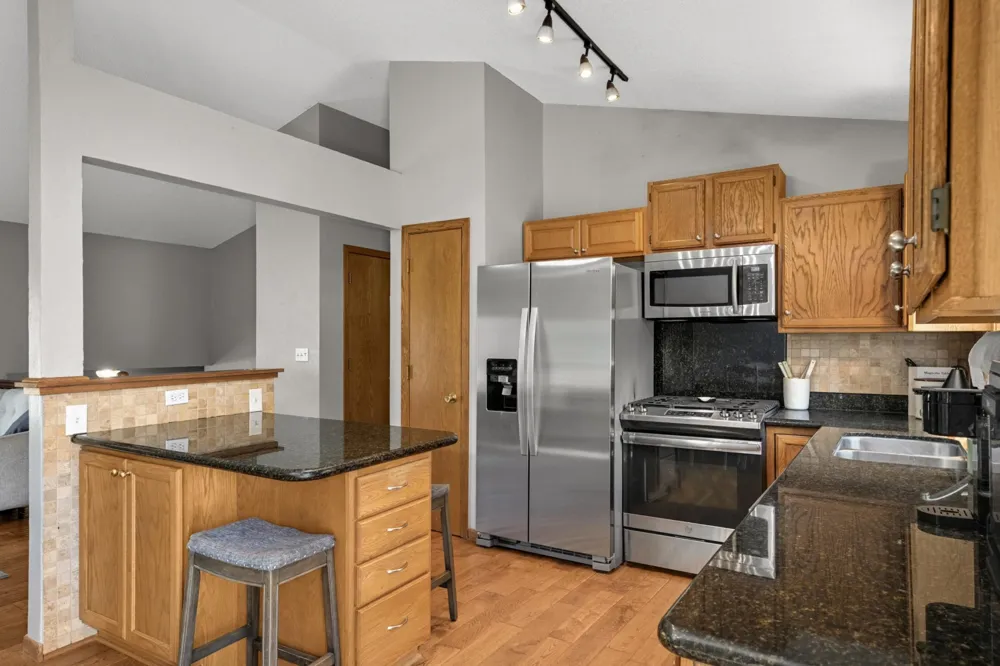 4089 Pennsylvania Avenue Eagan, MN 55123