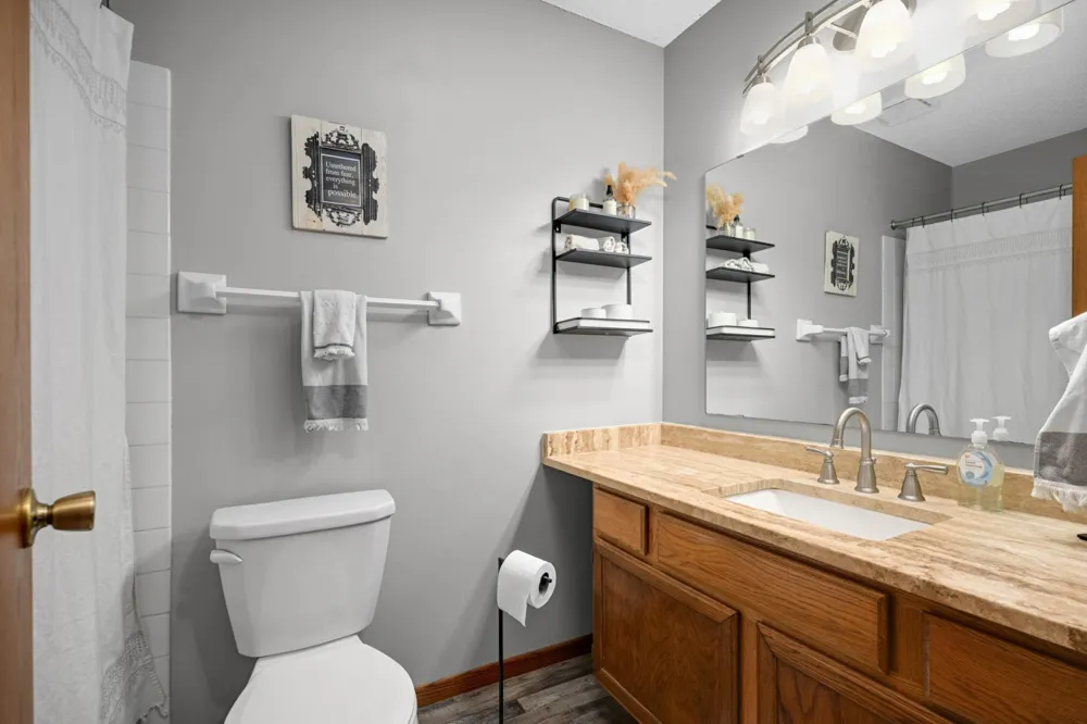 4089 Pennsylvania Avenue Eagan, MN 55123