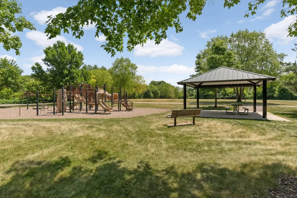 4089 Pennsylvania Avenue Eagan, MN 55123
