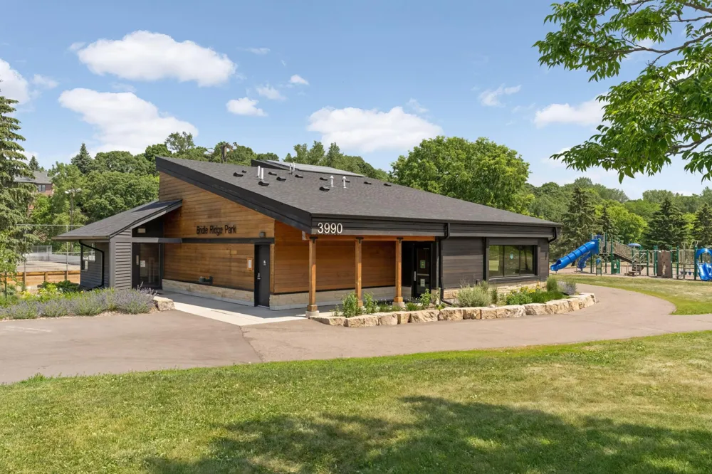 4089 Pennsylvania Avenue Eagan, MN 55123