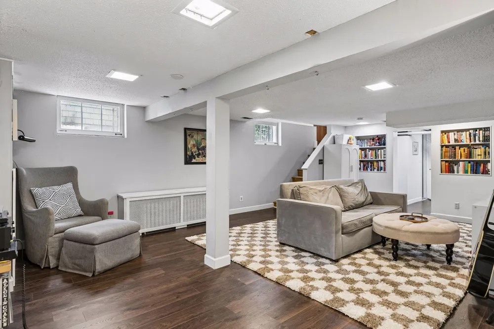 1962 Juliet Avenue Saint Paul, MN 55105