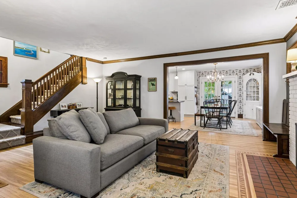 1962 Juliet Avenue Saint Paul, MN 55105