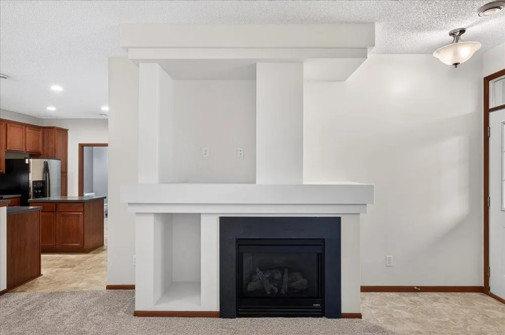 835 Willow Glen Court Buffalo, MN 55313
