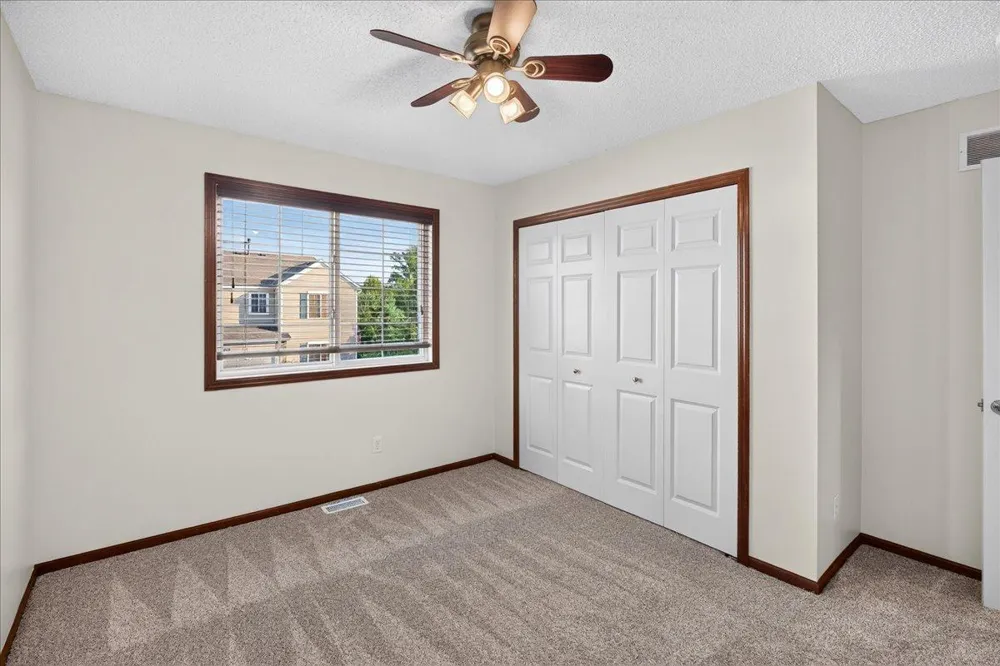 835 Willow Glen Court Buffalo, MN 55313