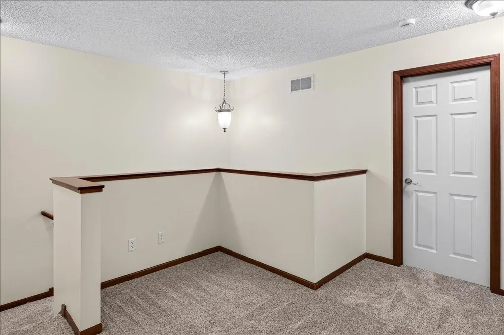 835 Willow Glen Court Buffalo, MN 55313