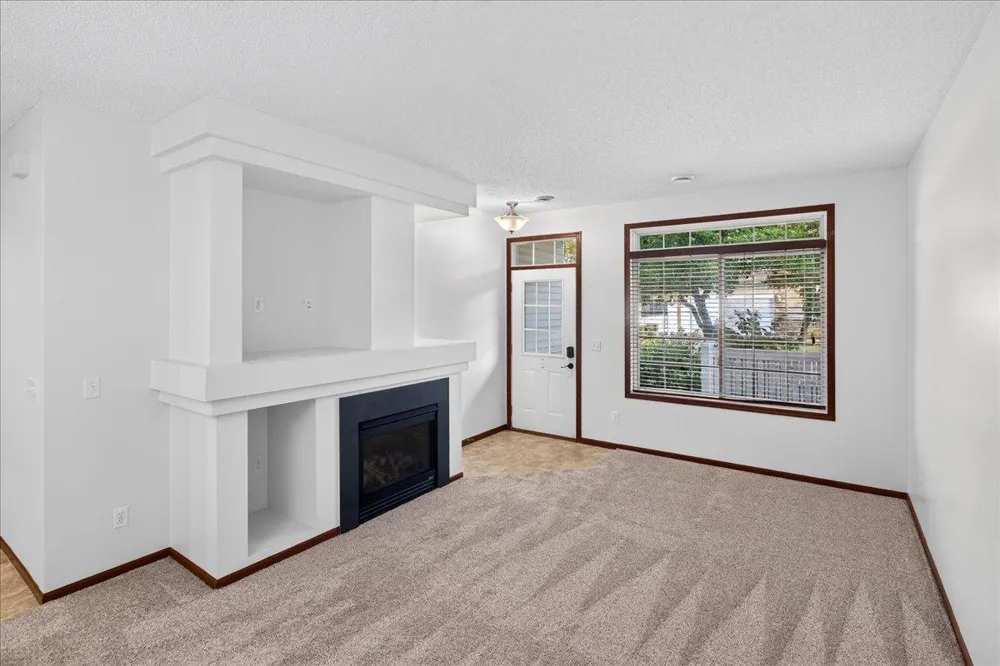 835 Willow Glen Court Buffalo, MN 55313