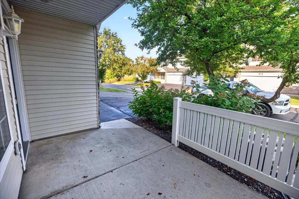 835 Willow Glen Court Buffalo, MN 55313