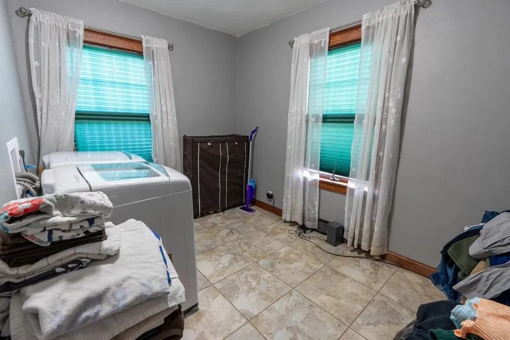 548 W Hudson Street Mondovi, WI 54755