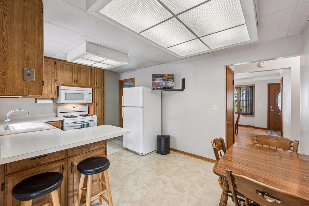 3637 Orchard Avenue Robbinsdale, MN 55422