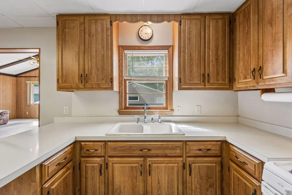 3637 Orchard Avenue Robbinsdale, MN 55422
