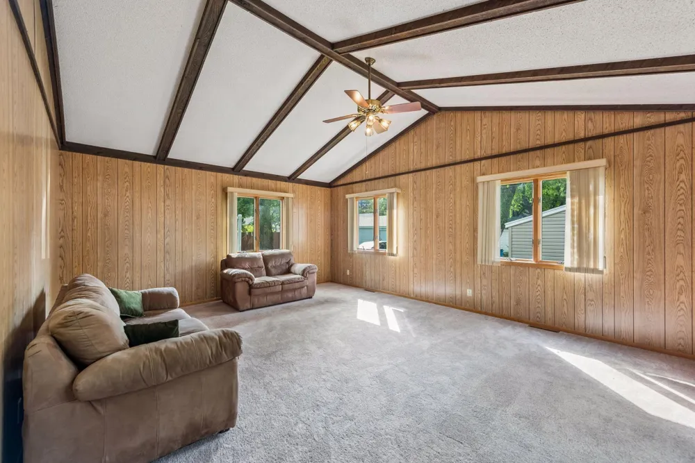 3637 Orchard Avenue Robbinsdale, MN 55422