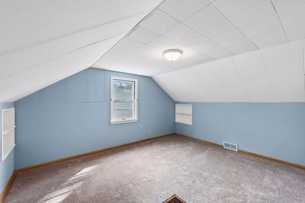 3637 Orchard Avenue Robbinsdale, MN 55422