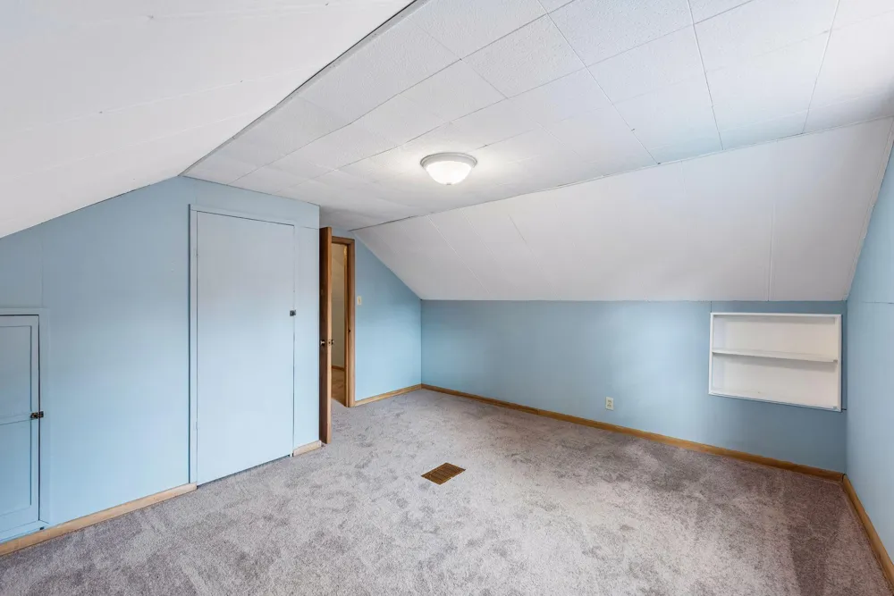 3637 Orchard Avenue Robbinsdale, MN 55422