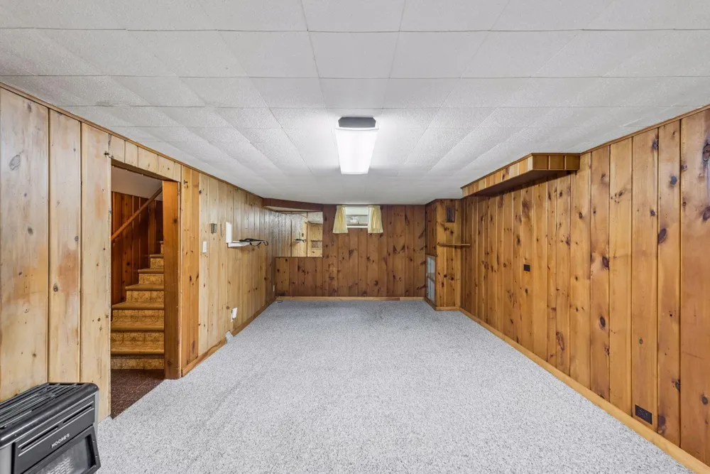 3637 Orchard Avenue Robbinsdale, MN 55422