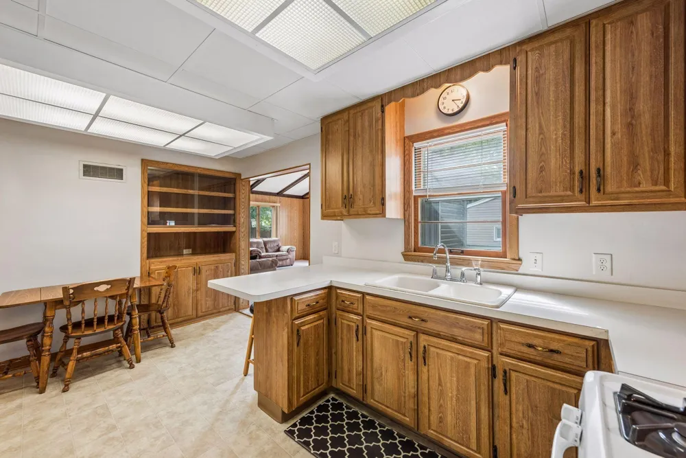 3637 Orchard Avenue Robbinsdale, MN 55422