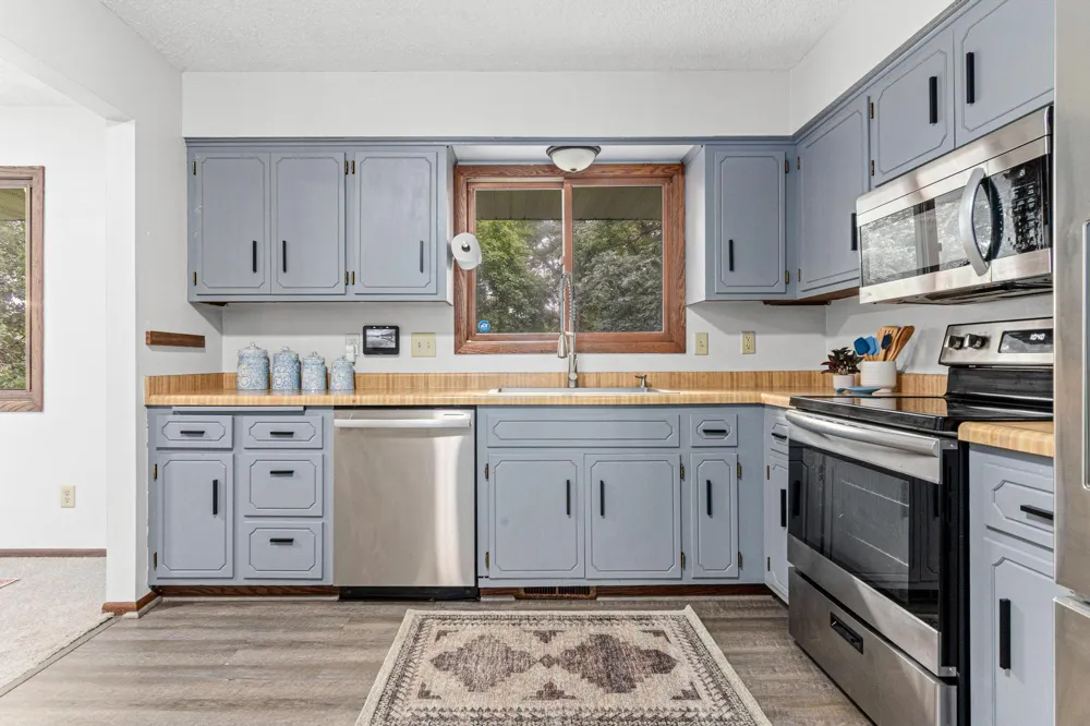 2400 E 125th Street Burnsville, MN 55337