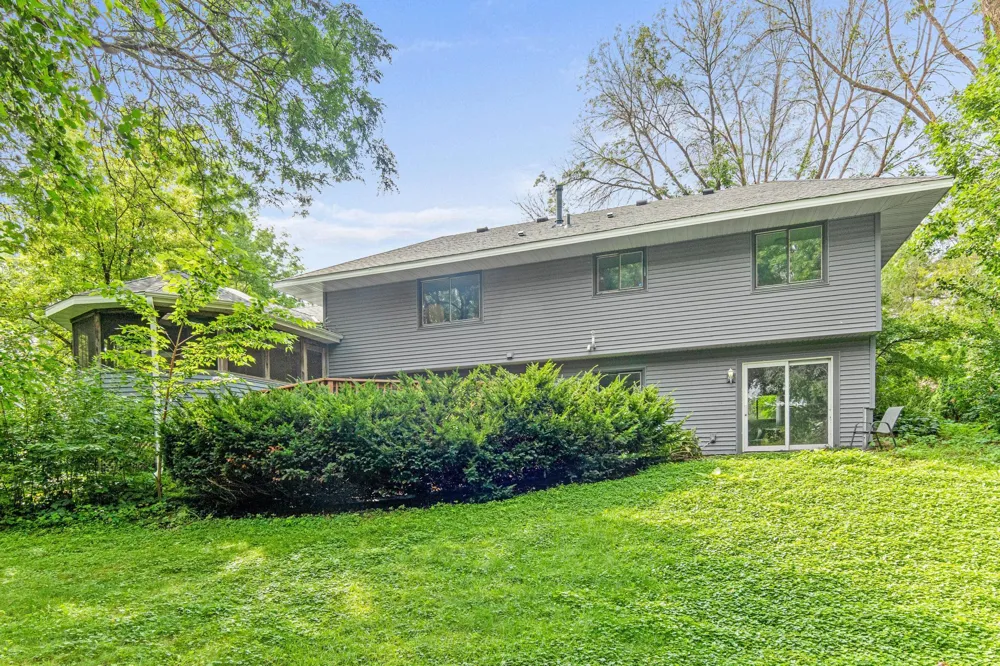 2400 E 125th Street Burnsville, MN 55337